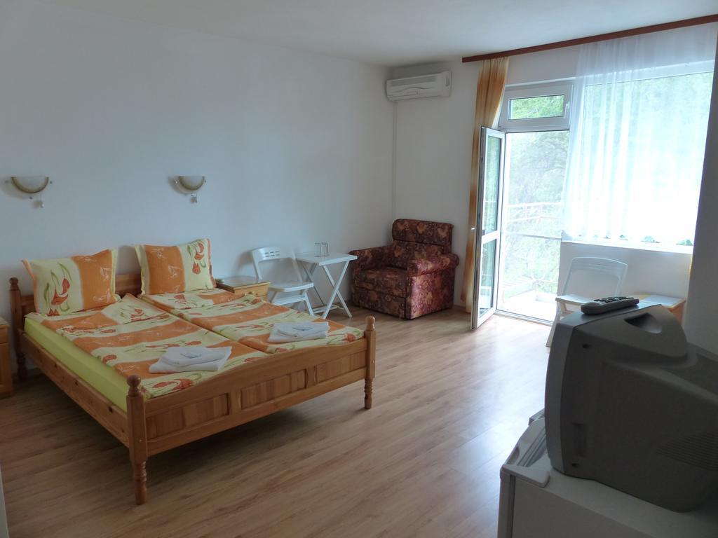 Sunhouse Rooms Carevo Kültér fotó