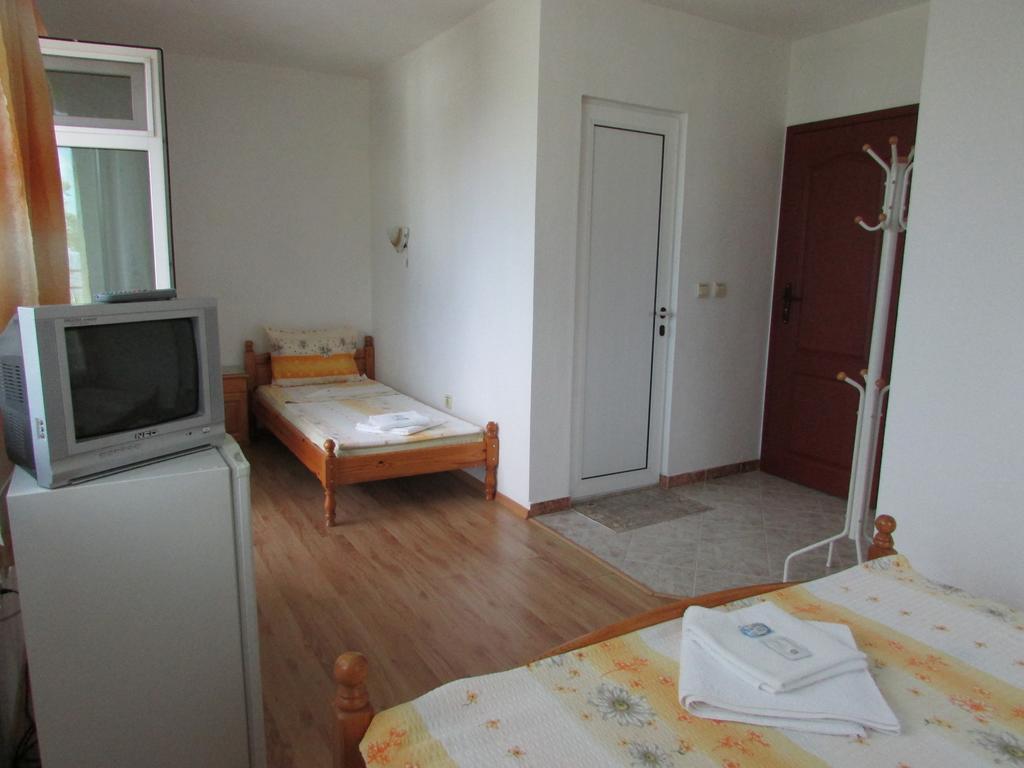 Sunhouse Rooms Carevo Kültér fotó